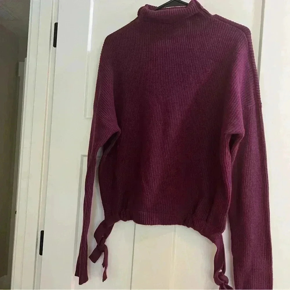 BCBG MaxAzria Tie Hem Mock Neck Womens Purple Sweater Size Medium NEW